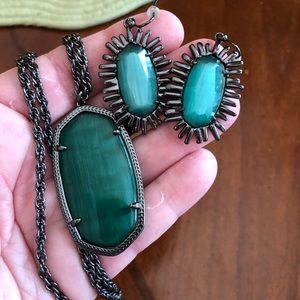 Kendra Scott Rae and and Mirahas